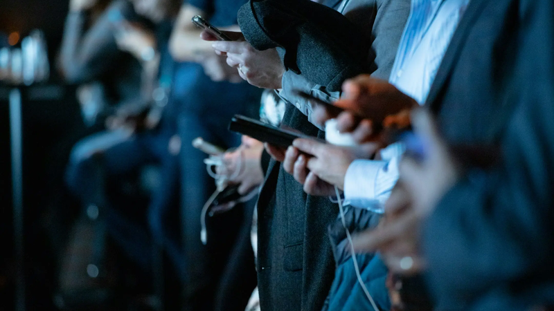 Ciberacoso político: Casi uno de cada dos comentarios es problemático en X